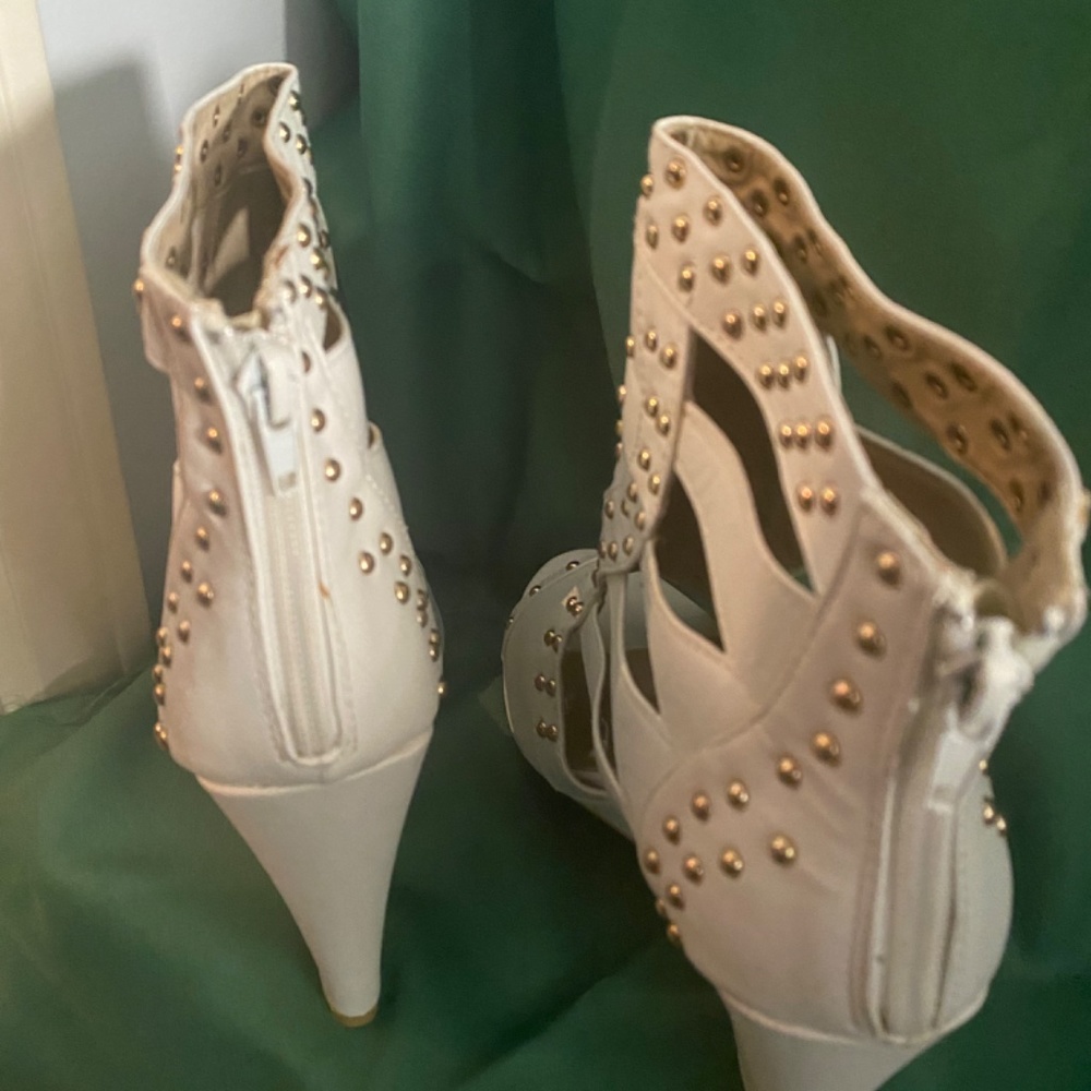 Wedge Sandals - Picture 2 of 5